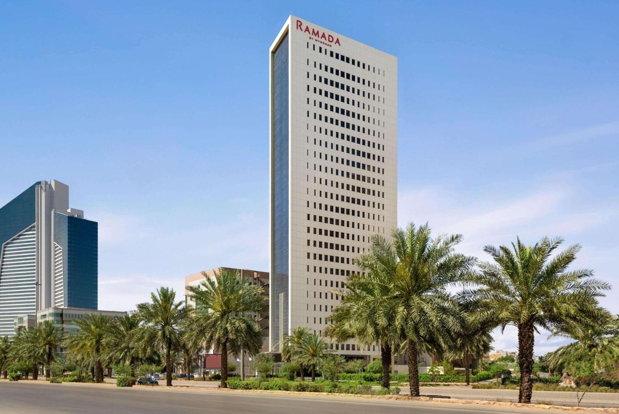 Ramada By Wyndham Riyadh King Fahd Road Extérieur photo Ramada Hotel, Al Qusais