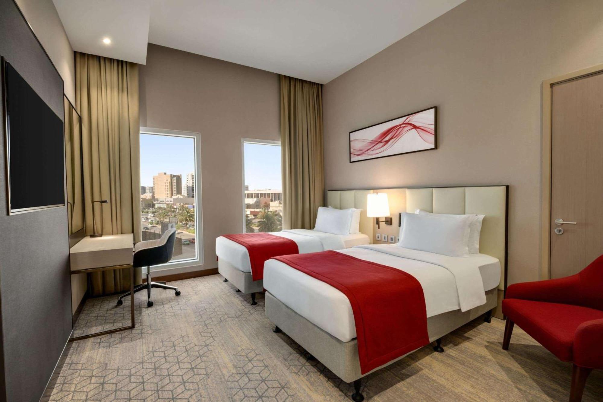Ramada By Wyndham Riyadh King Fahd Road Extérieur photo